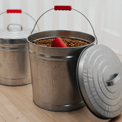 embossed locking lid cans store animal feed