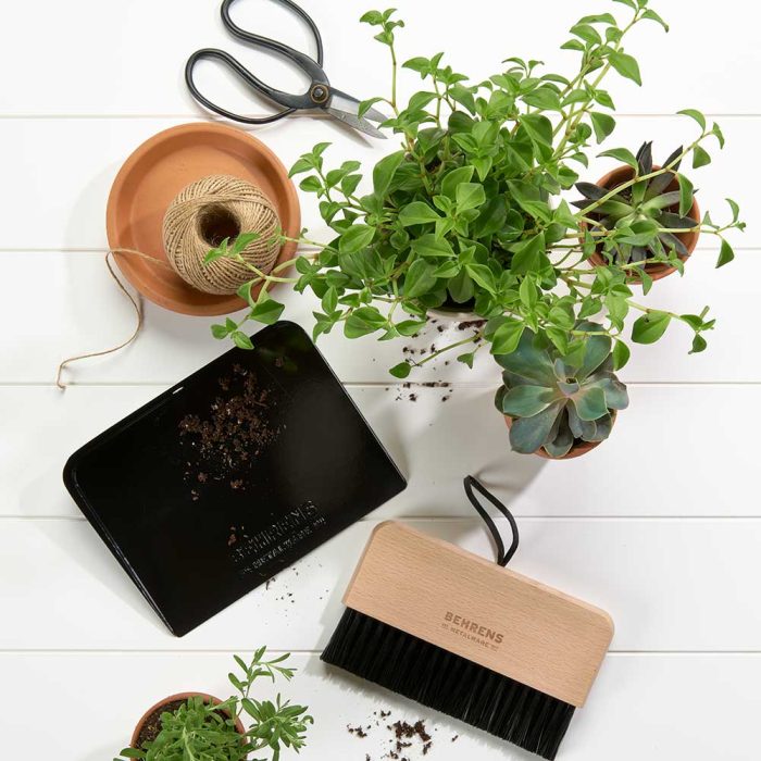 Galvanized Steel Dustpan & Brush Set - Black - Image 2